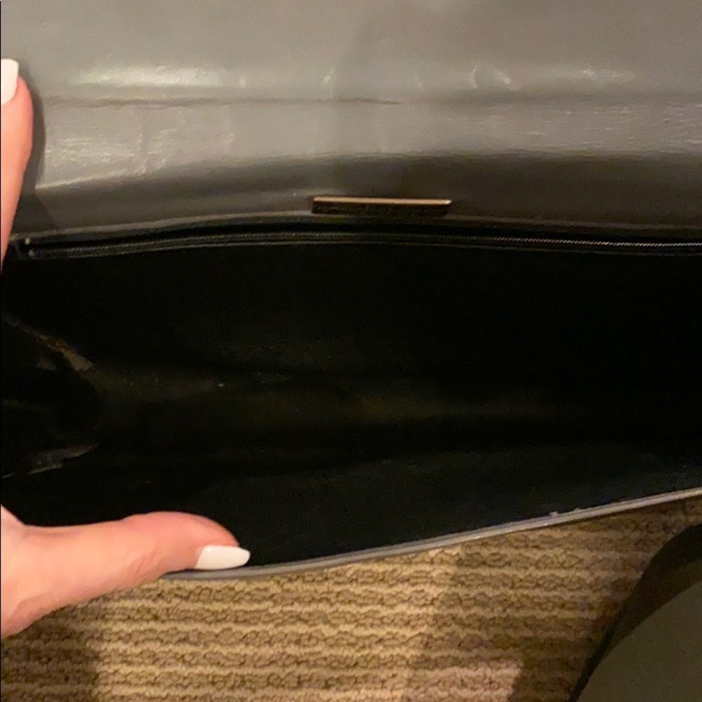 CHARLES JOURDAN VINTAGE GRAY CLUTCH VERY UNIQUE SHAPE 100% LEATHER - Picture 5 of 8